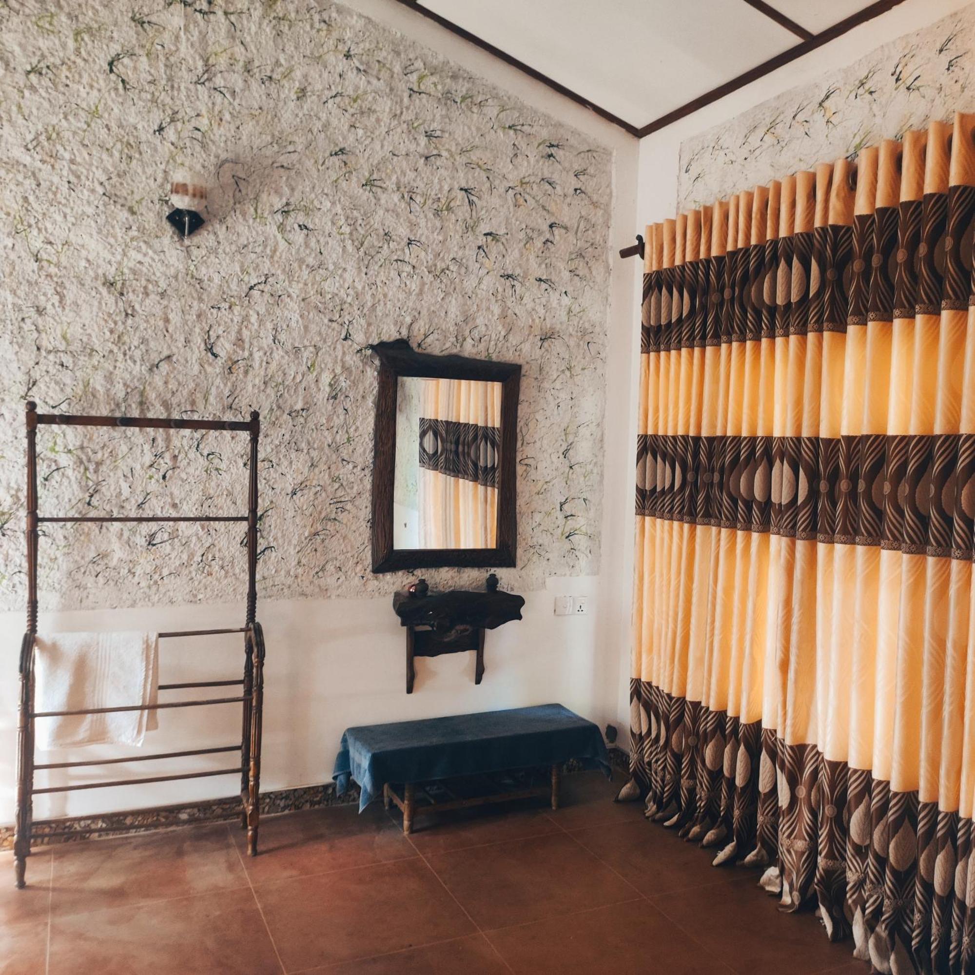 Jaana Guest Hotel Sigiriya Bilik gambar